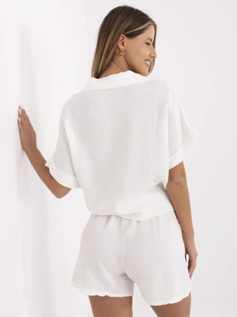 Białe muślinowe szorty z bawełny