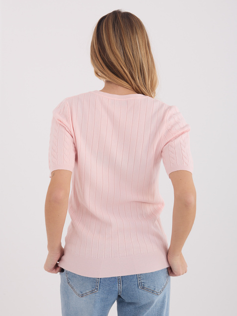 Jasnoróżowy damski sweter z warkoczami