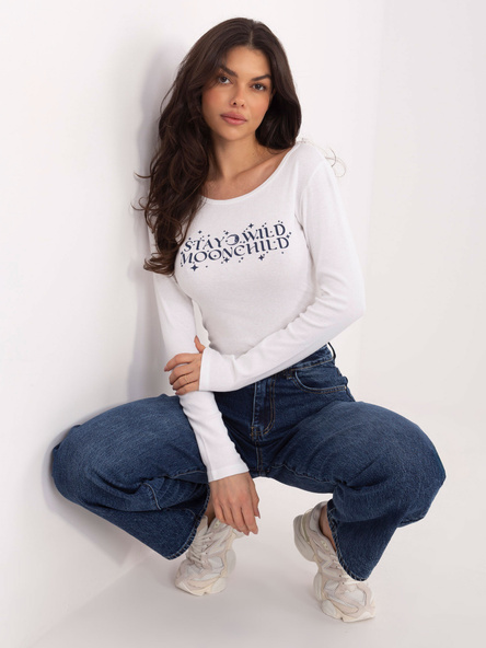 Ecru dopasowana bluzka z nadrukiem