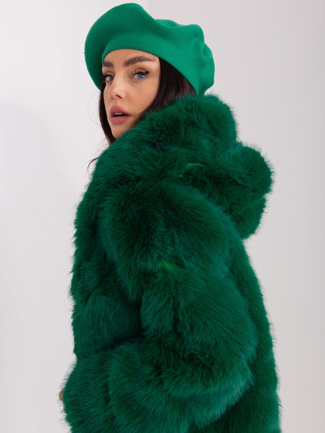 Hurtownia Zielona czapka zimowa typu beret