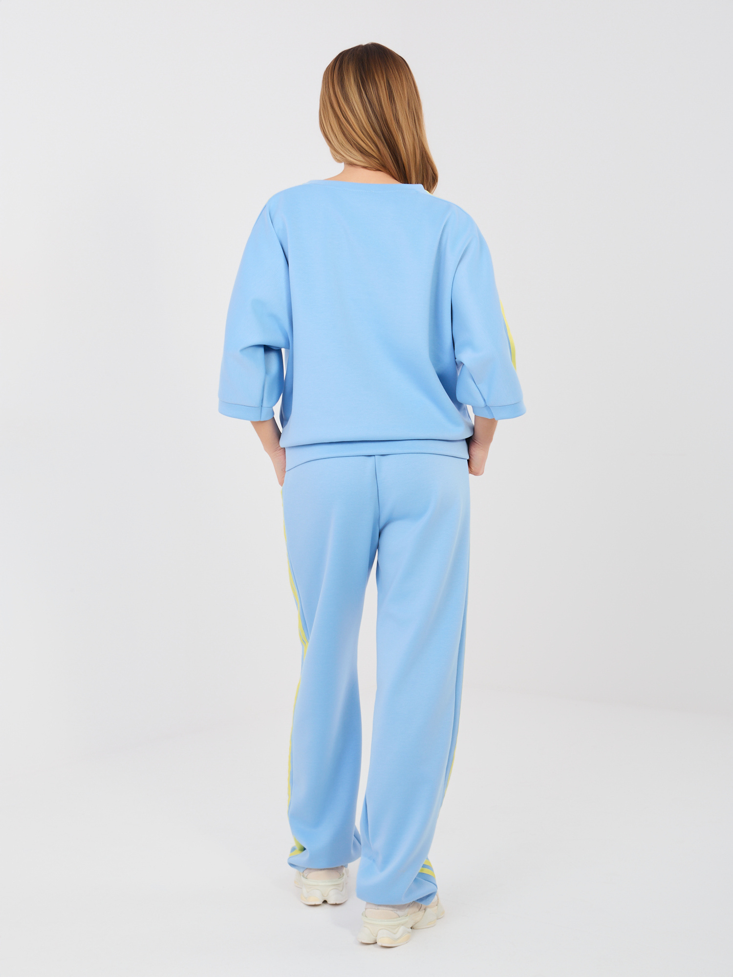 Light blue oversized sweatshirt with 3/4 sleeve RUE PARIS.