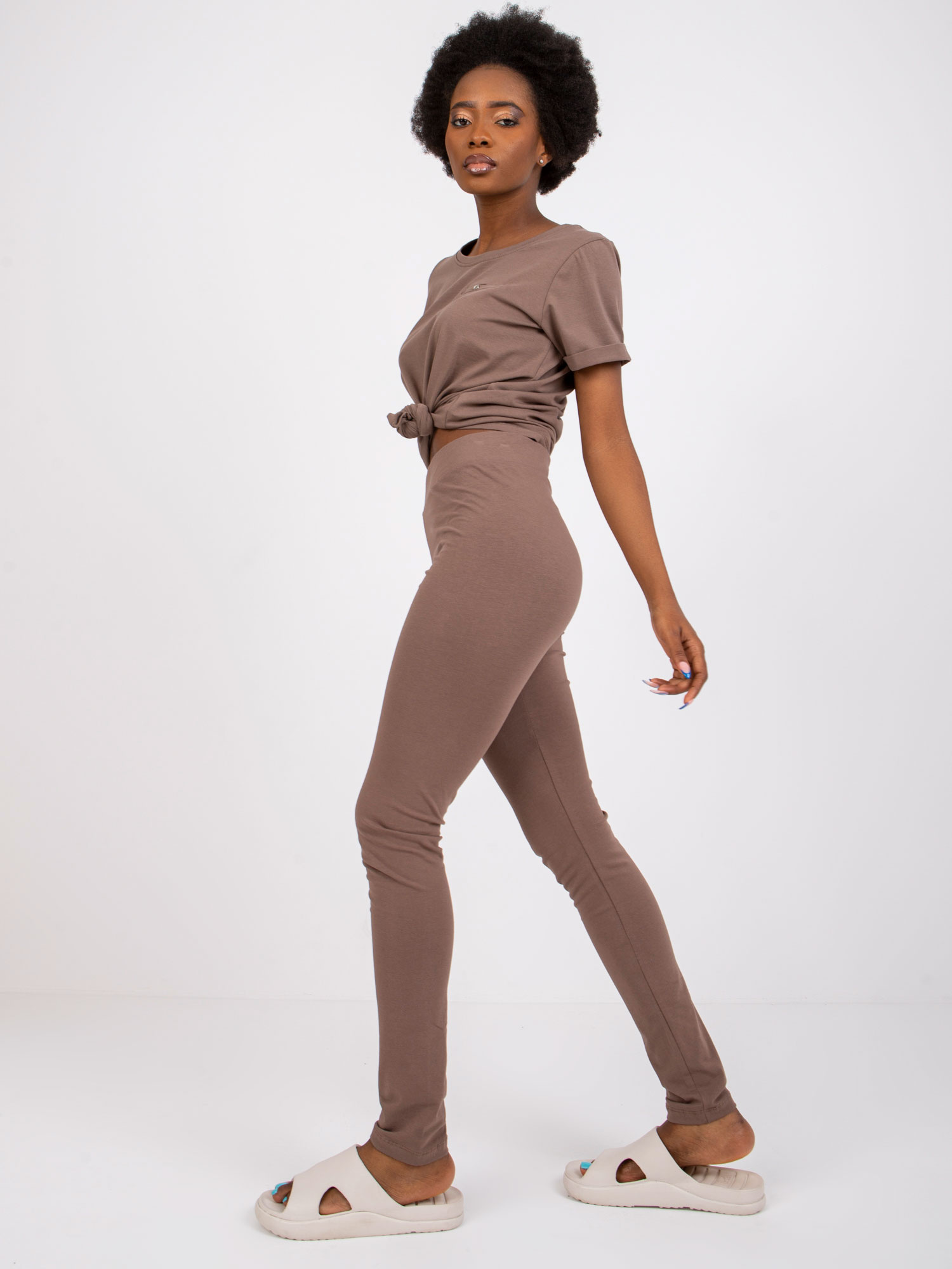 Kavos spalvos legginsai Basic