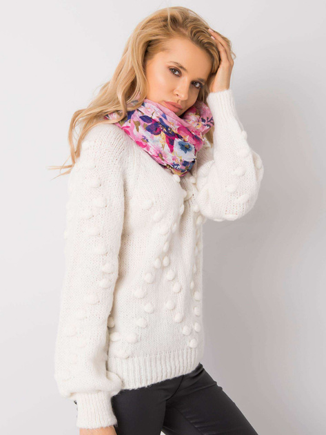 Różowa chusta w kwiaty