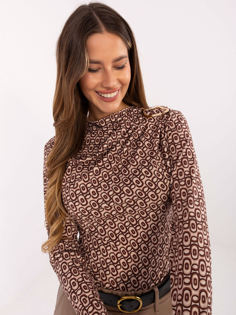 Ciemnobeżowa bluzka z ozdobnym detalem RUE PARIS