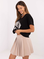 Czarno-beżowy komplet z plisowaną spódnicą