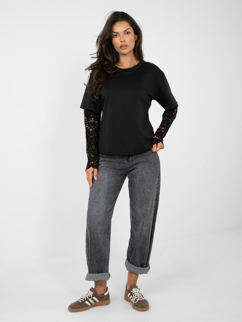 Czarna bluzka z koronkowymi rękawami
