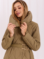 Großhandel Khaki lange Winterjacke mit Steppung.