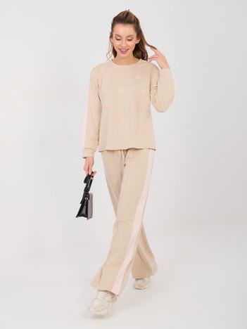 Beżowy dresowy komplet z bluzą w serduszka RUE PARIS