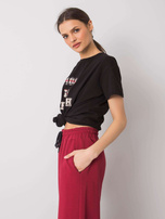 Czarny t-shirt z napisem Elani