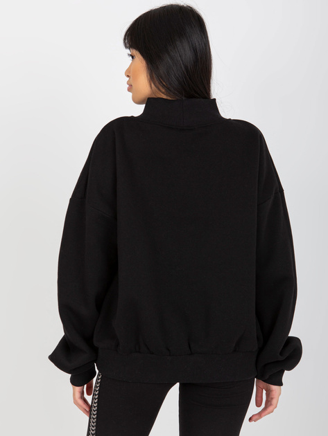 Hurtownia Czarna dresowa bluza z napisami i golfem