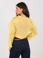 Żółta półprzezroczysta koszula z dekoltem V
