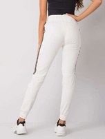 Ecru spodnie dresowe z aplikacją Giulia