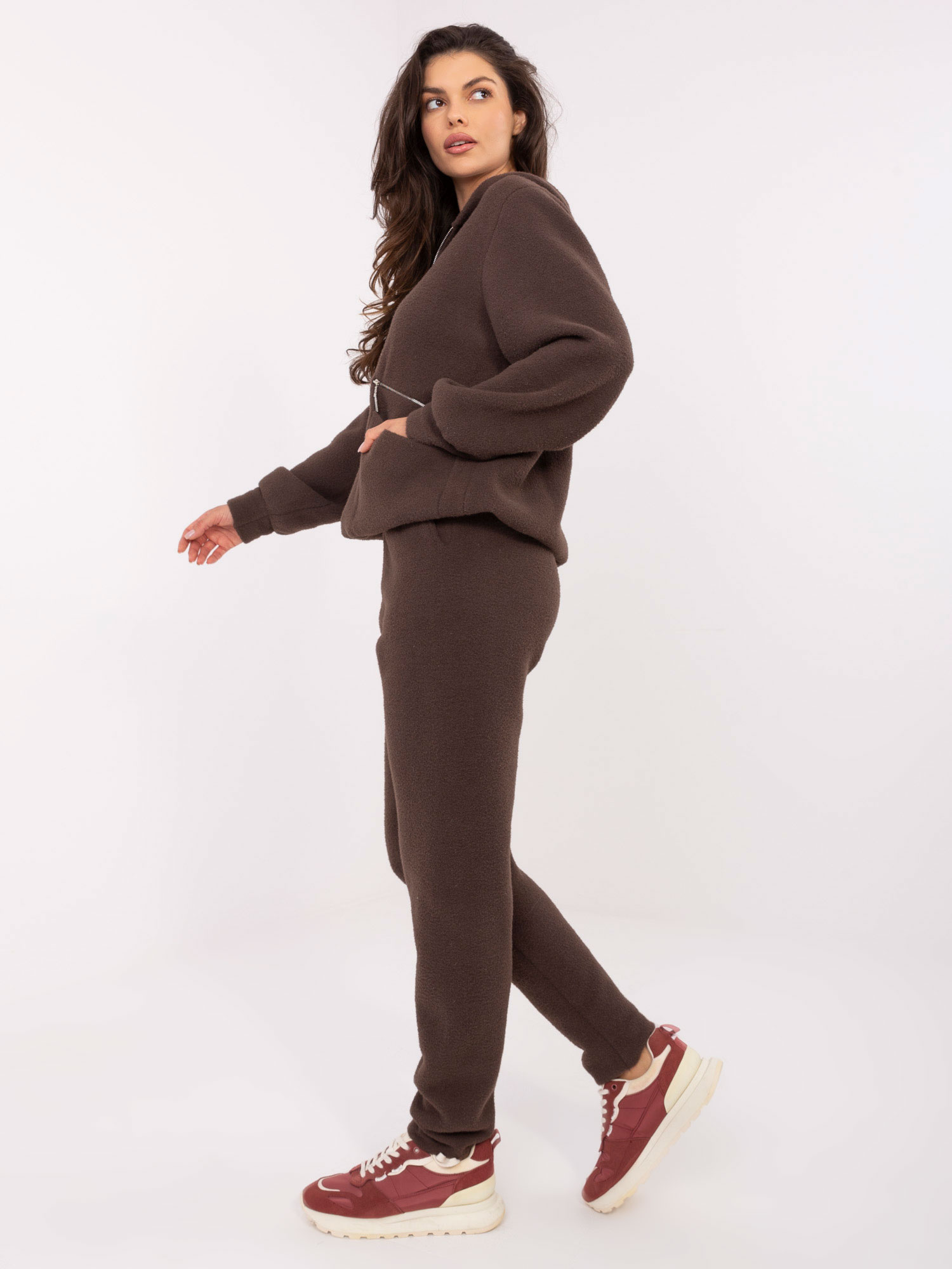 Brązowy swetrowy komplet z rozpinaną bluzą 