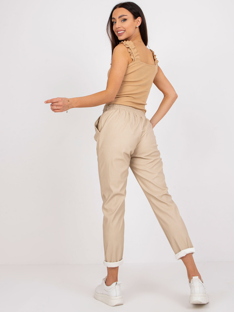 Beżowe spodnie z ekoskóry z kieszeniami Lana