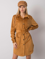 Camelowa sukienka szmizjerka Abilene