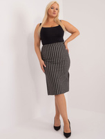Hurt gray-black knitted plus size skirt with slits.
