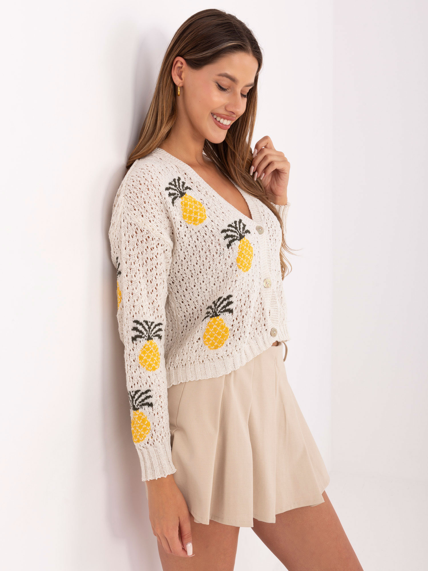 Ecru-yellow button-up sweater with pineapples RUE PARIS.