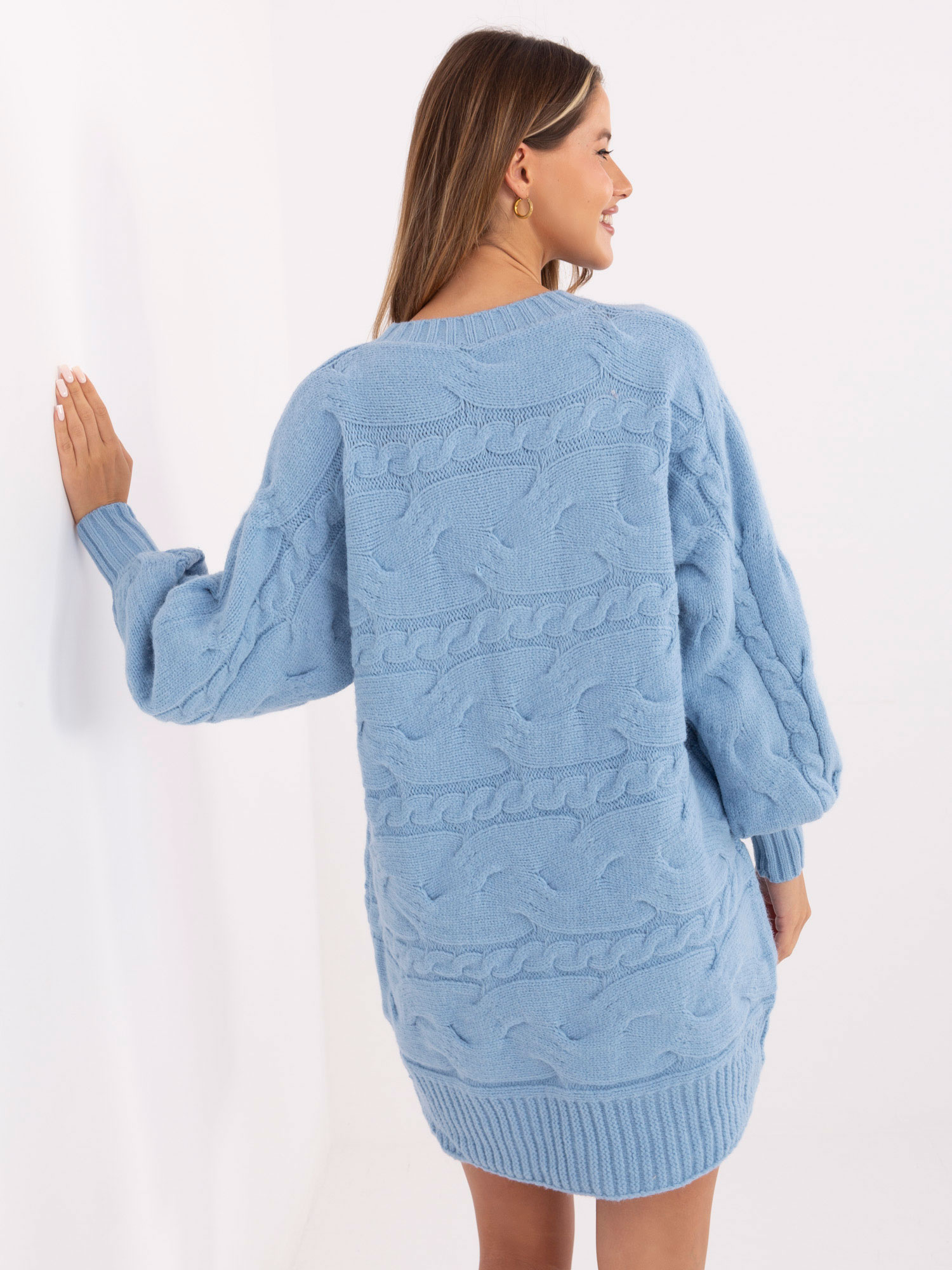 Sweter jasny niebieski