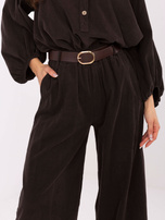 Czekoladowe sztruksowe spodnie z gumką w pasie