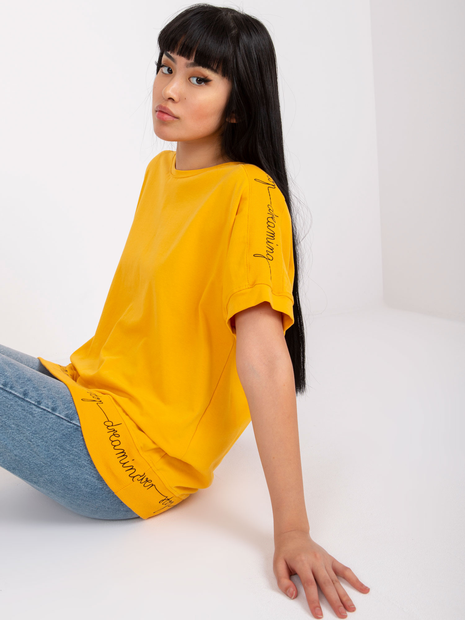 Helle orange Baumwollbluse für den Alltag.