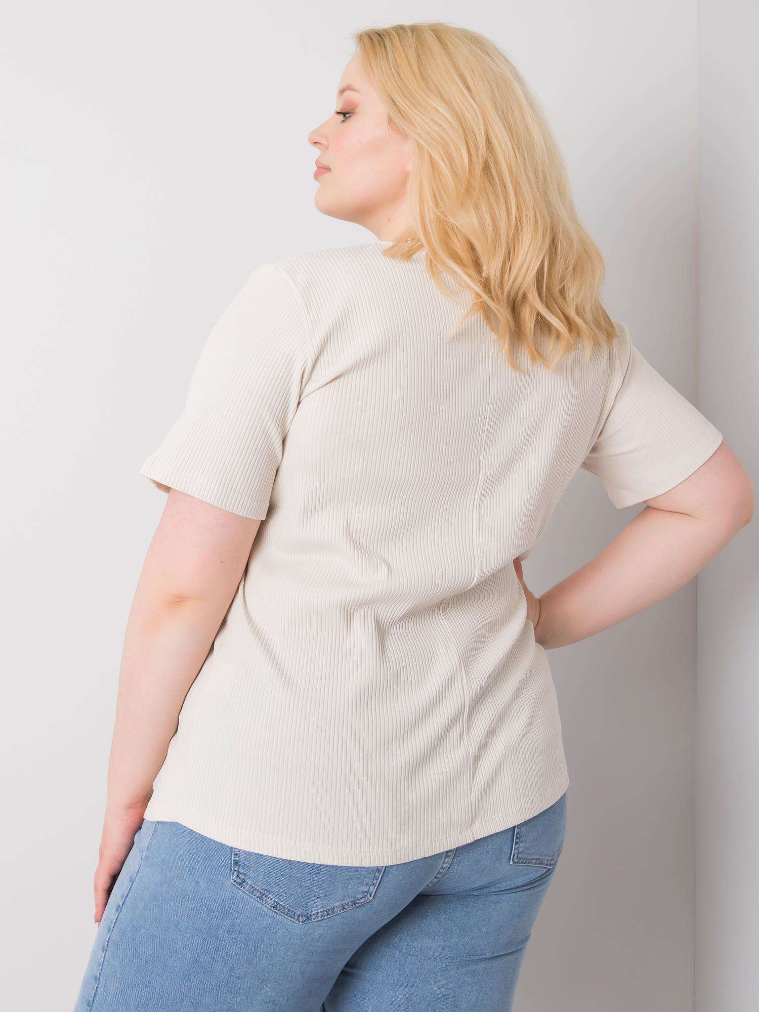 Šviesiai smėlinė plus size palaidinė Stella.