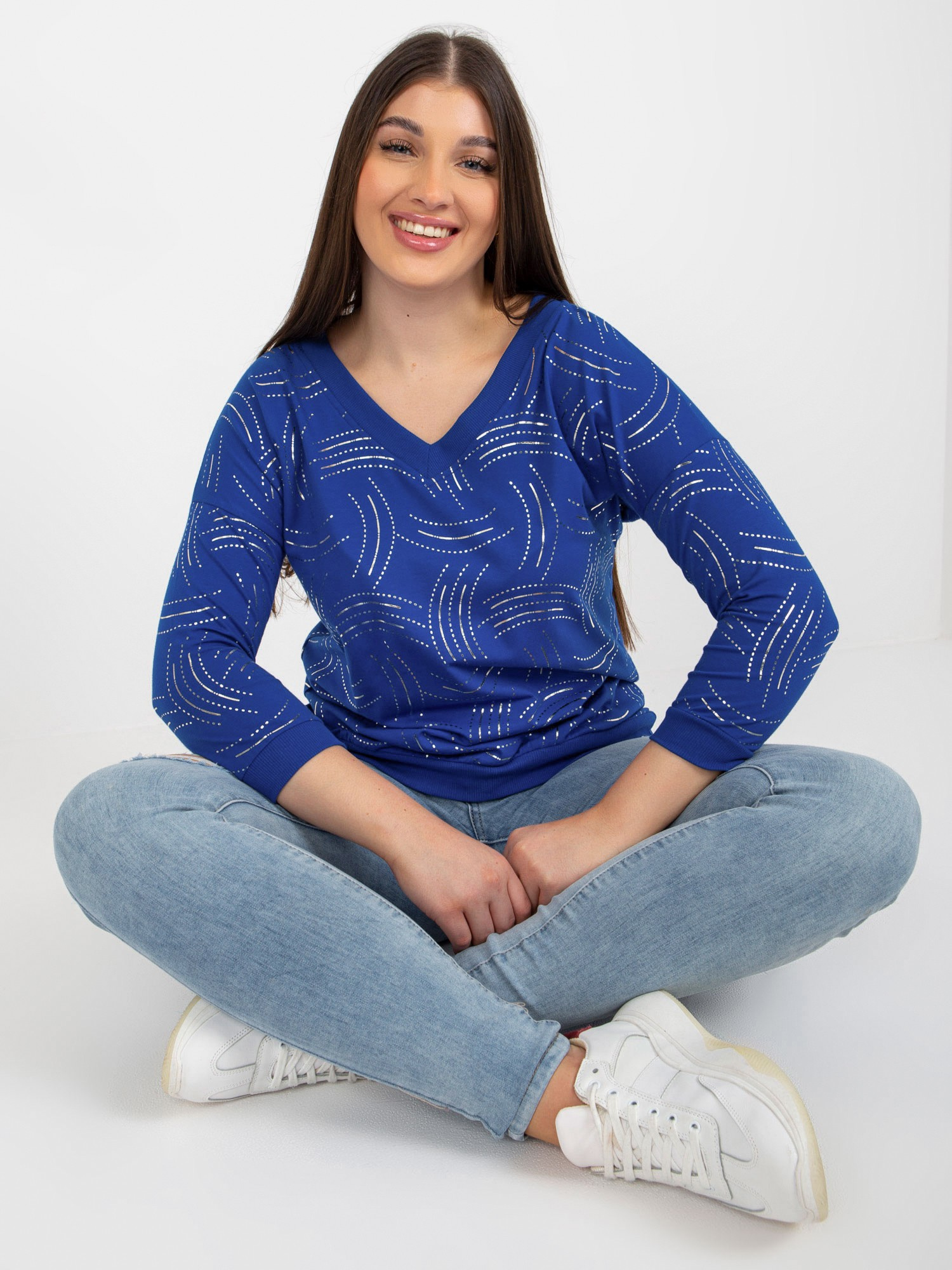 Ciemnoniebieska damska bluzka plus size z nadrukiem