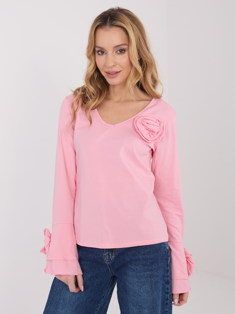 Jasnoróżowa damska bluzka z ozdobnymi różami