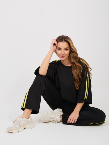 Czarny dresowy komplet z bluzą oversize RUE PARIS 