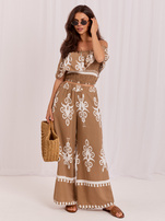Dunkelbeige Sommeranzug mit Hose.