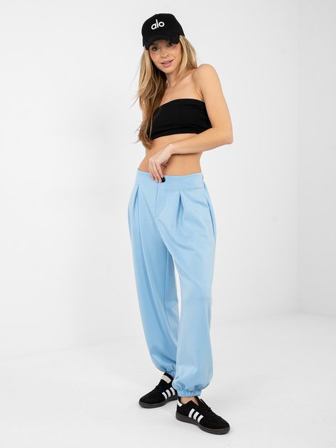 Jasnoniebieskie dresowe spodnie typu joggery