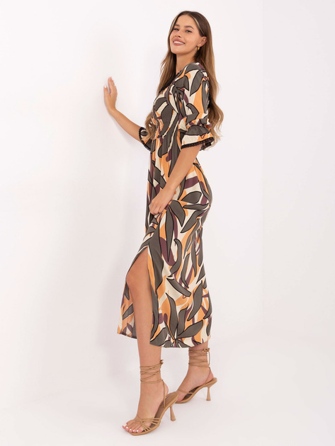 Beżowo-pomarańczowa midi sukienka z rozcięciem