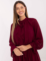 Burgundowa rozkloszowana sukienka z żabotem RUE PARIS