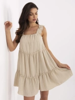 Beżowa sukienka na szerokich ramiączkach