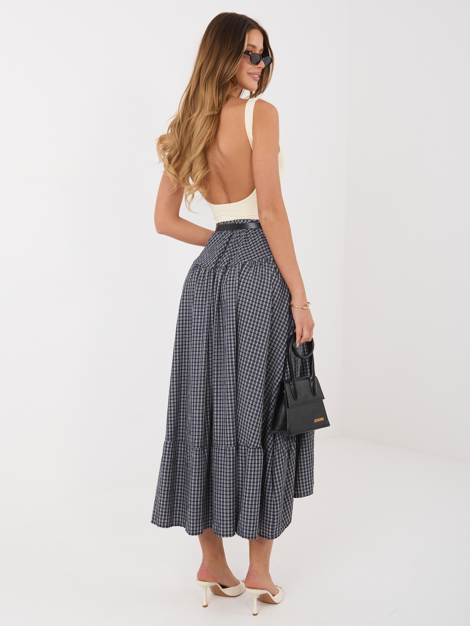 Granatowa letnia spódnica z falbaną 