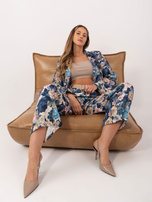 Ciemnoniebieskie garniturowe spodnie z printem RUE PARIS