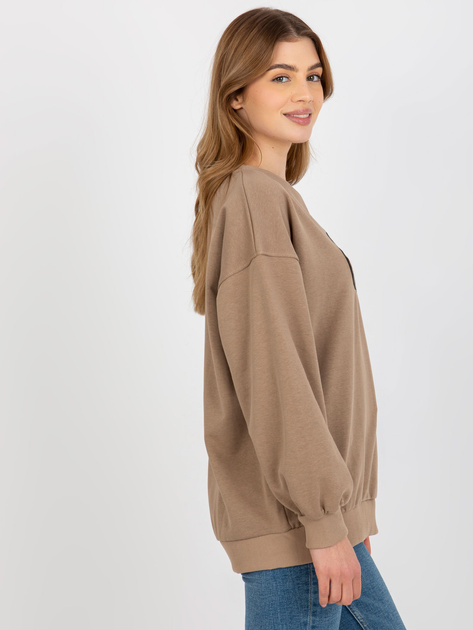 Hurtownia Ciemnobeżowa luźna bluza bez kaptura z napisem