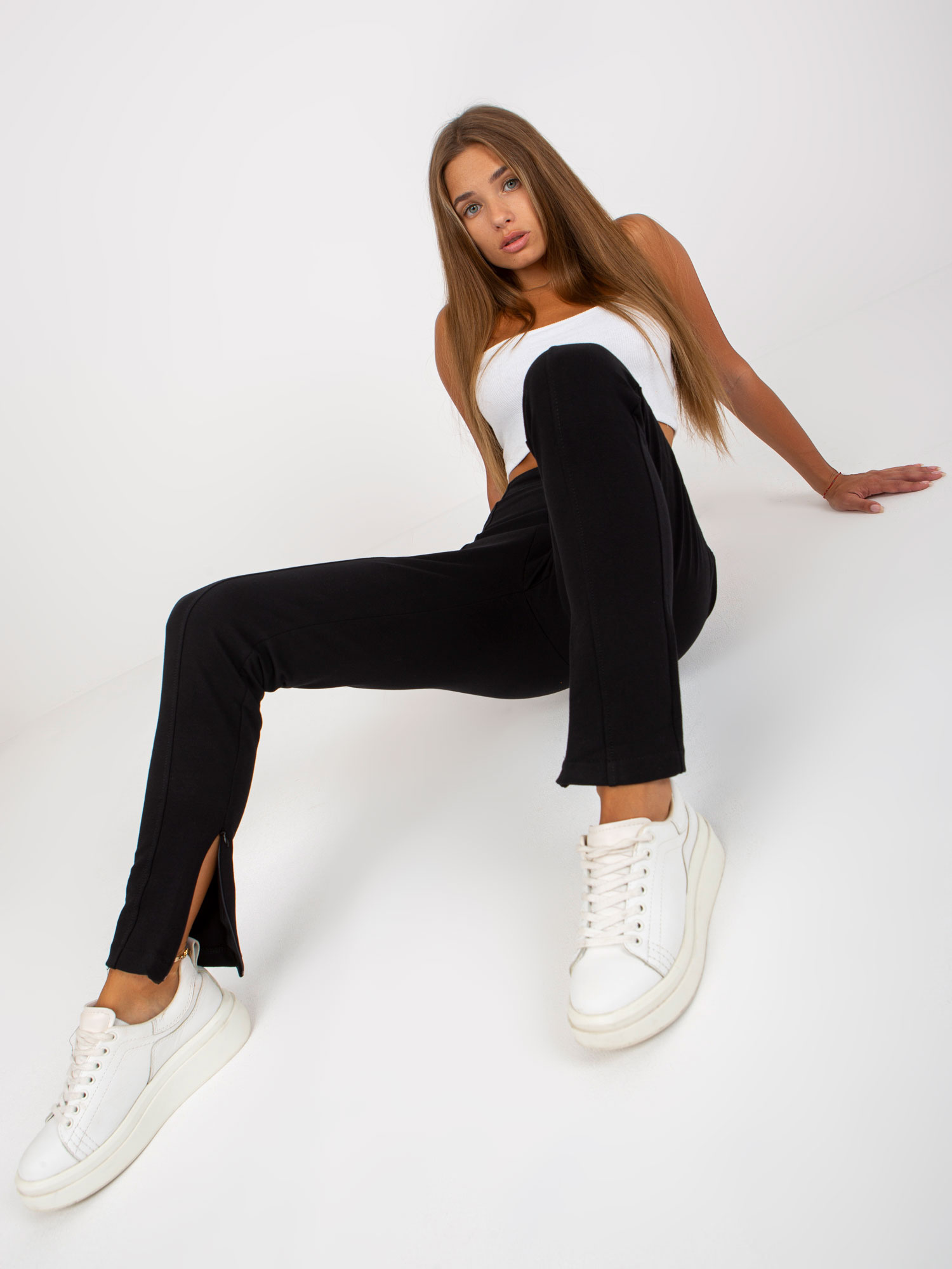 Hurtownia online Czarne legginsy basic z suwakami RUE PARIS 