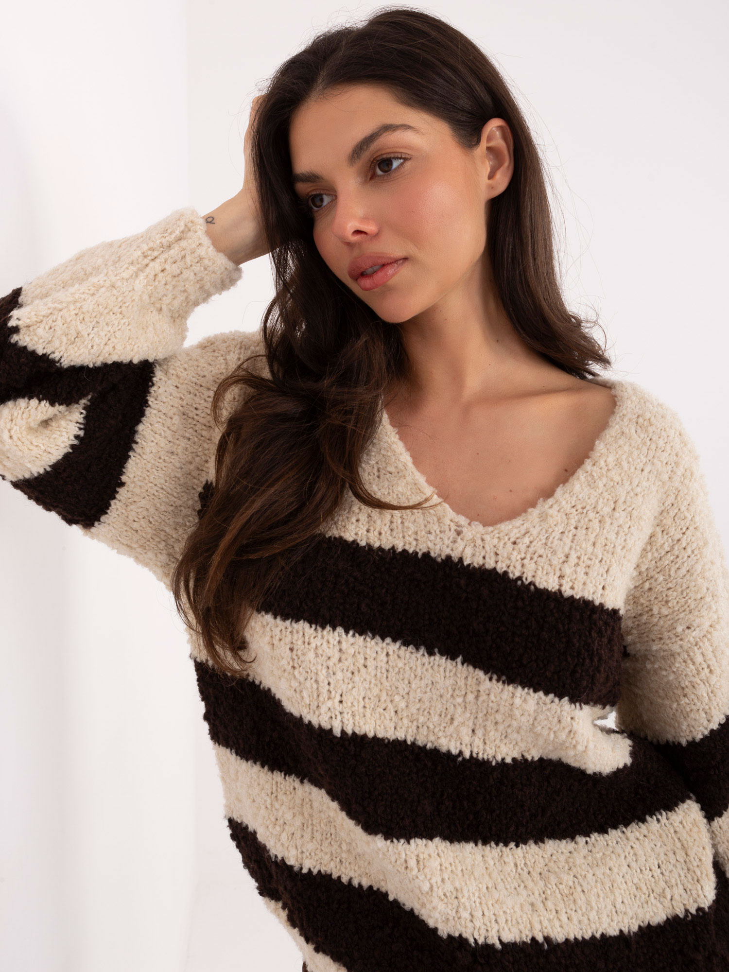 Sweter beżowy