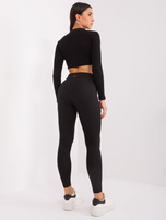 Hurtownia Czarne sportowe legginsy basic w prążek