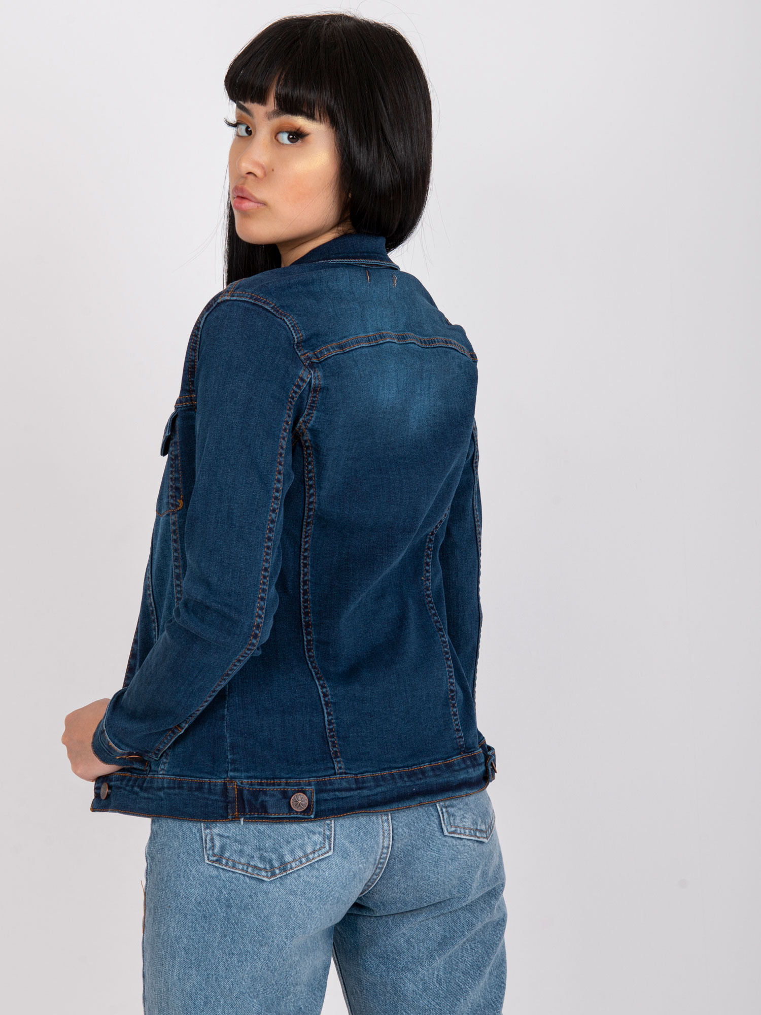 Dunkelblaue Damenjeansjacke aus Baumwolle RUE PARIS.