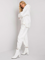 Biały komplet dresowy Janessa