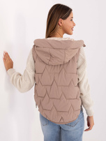 Ciemnobeżowa krótka kamizelka z kapturem