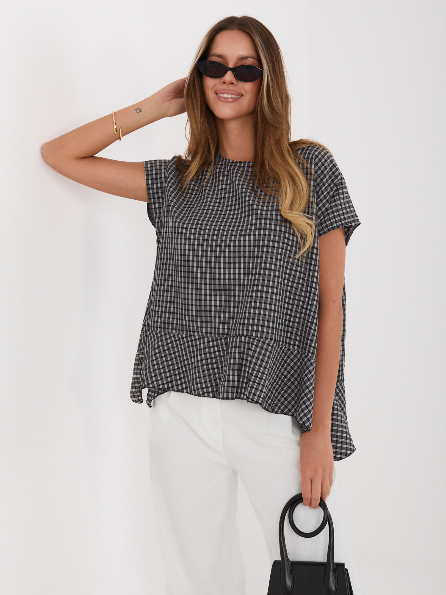 Czarna letnia bluzka oversize w kratkę 