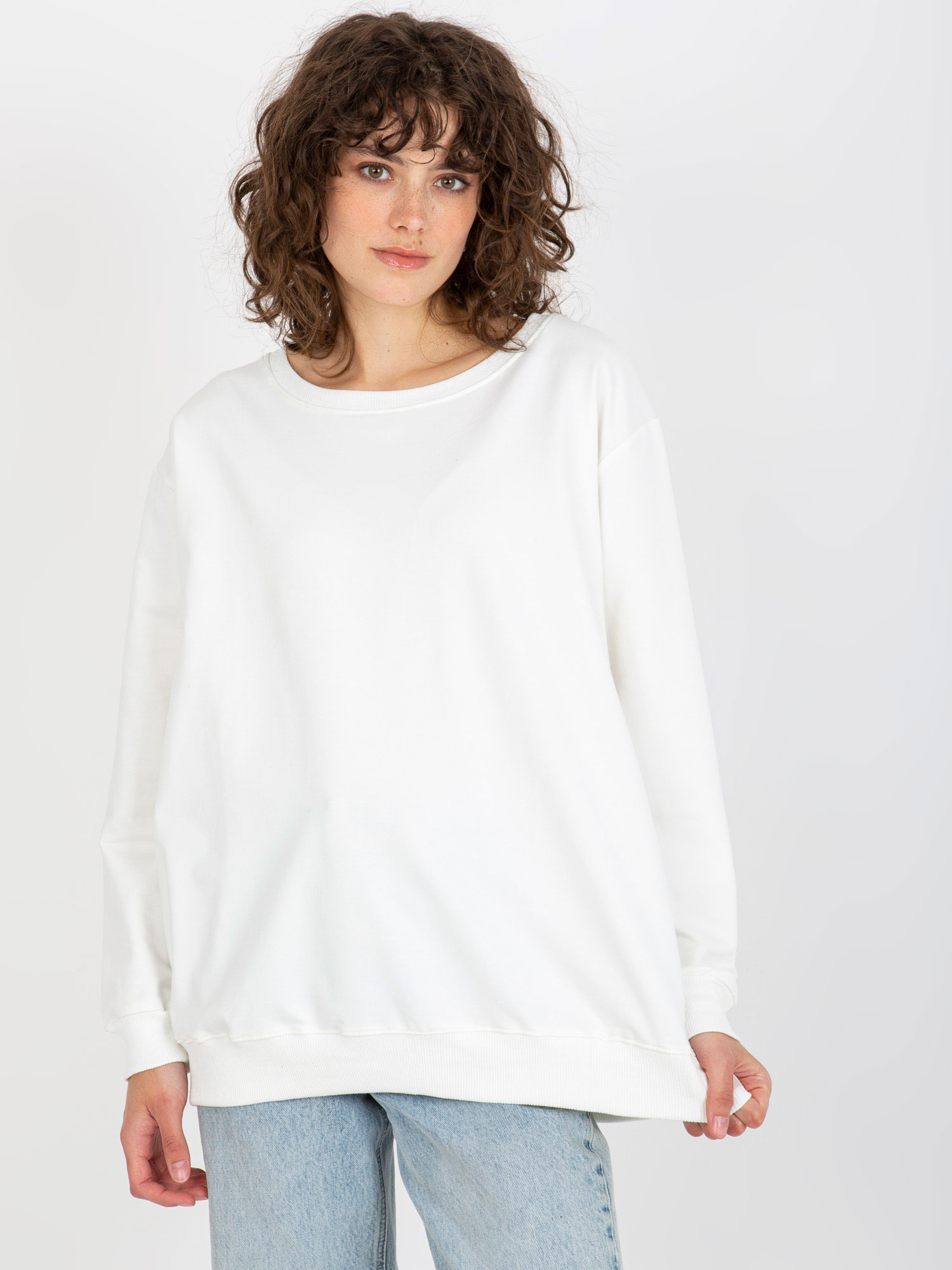 Hurtownia online Ecru gładka bluza bez kaptura oversize