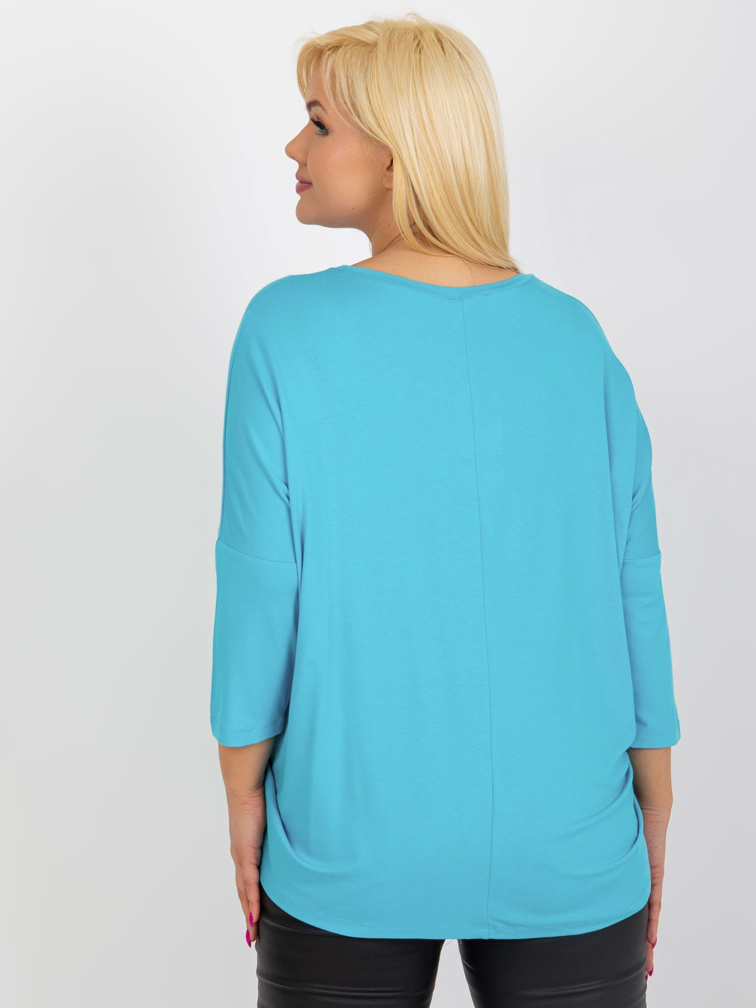 Niebieska bluzka plus size basic z dekoltem V