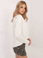 Hurtownia online Ecru sweter oversize z błyszczącą nitką