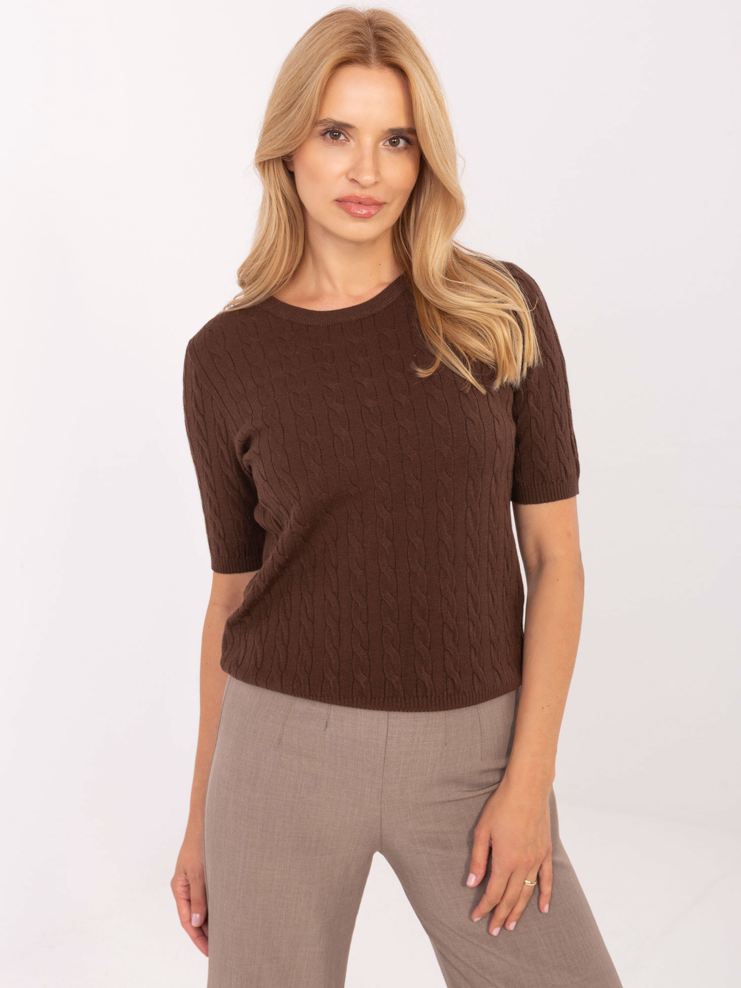 Sweter brązowy