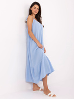 Himmelblaues, ausgestelltes Kleid aus Musselin OCH BELLA.