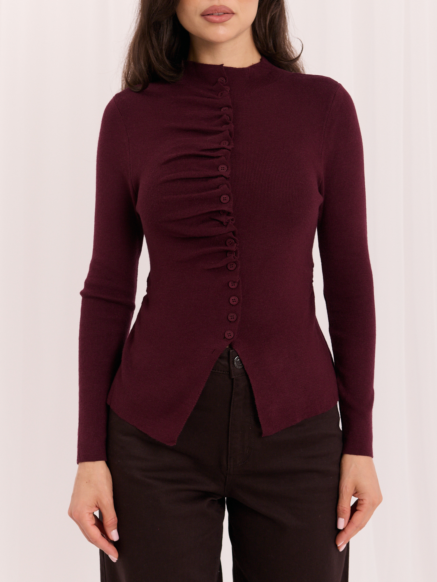 Bordowy elegancki sweter ze stójką