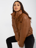 Hurt Jasnobrązowa puchowa kurtka z ekoskóry bez kaptura